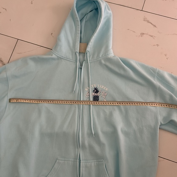 OVERSIZED LONGBOAT KEY ZIP UP - Picture 7 of 11